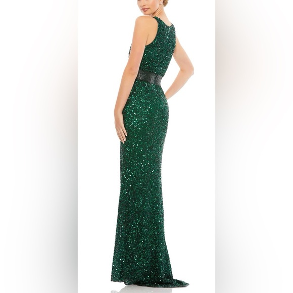 👗NWT! Mac Duggal Emerald Sequin & Bead Dress - Picture 2 of 15